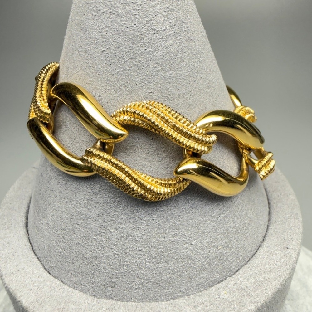 Vintage Napier Link Bracelet Gold Tone 6.5" Chunky 1980s Glam